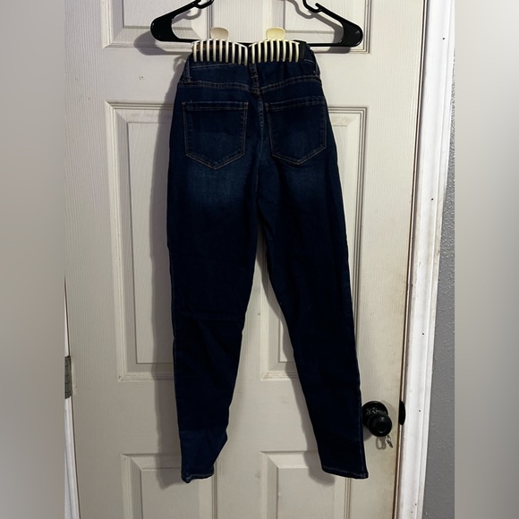 Blue jeans - Picture 2 of 3